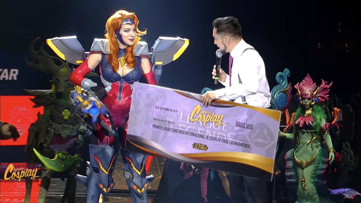 La ganadora de Las Leyendas de Cosplay 👏🏼👏🏼👏🏼 <a href="/lolesportslas/">LoL Esports LAS</a>
