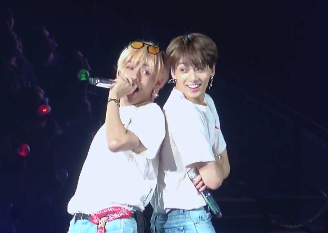 They always find a way to make all their stages special! The glee in their eyes and the way they smile makes me really wanna cry!  #vkook  #kookv  #taekook 