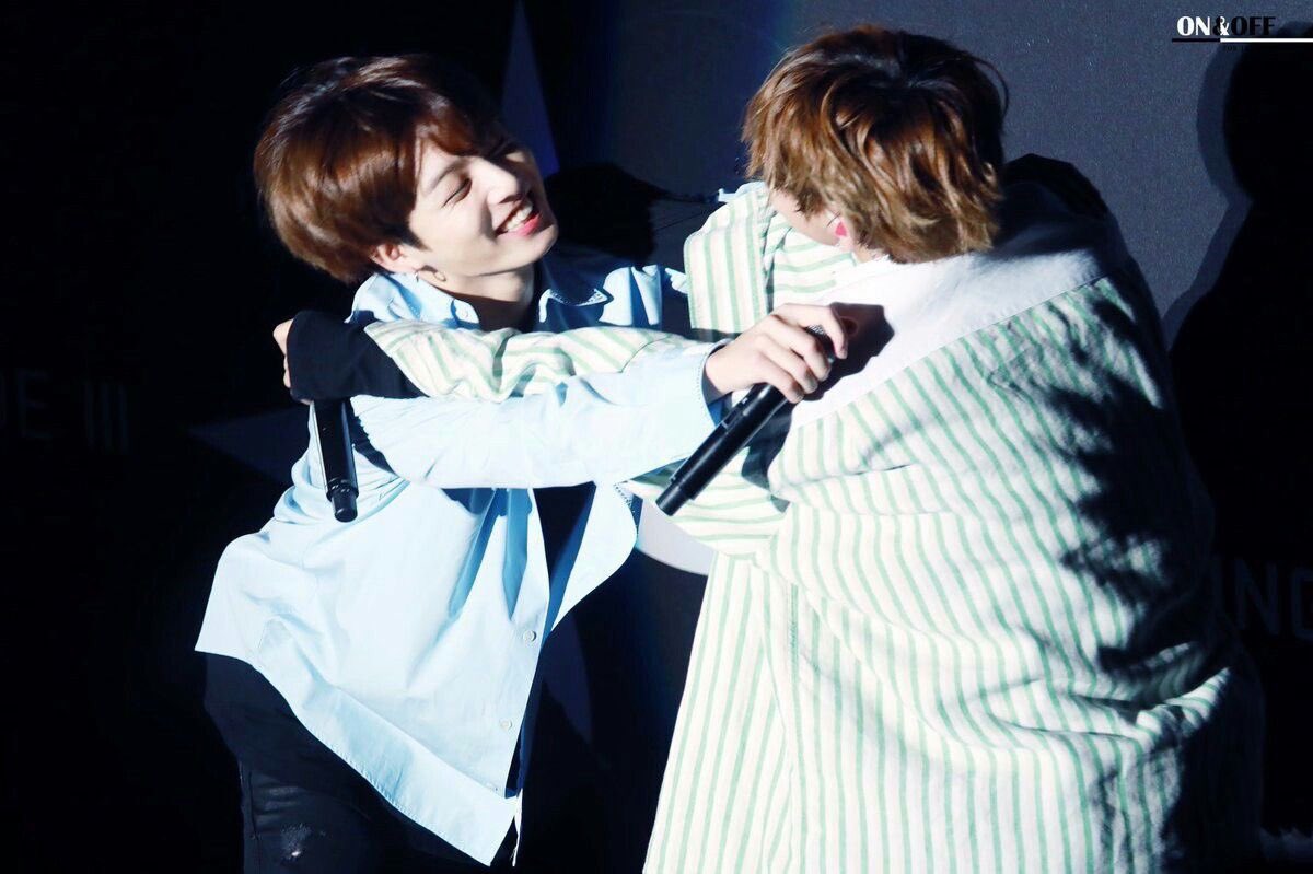 They always find a way to make all their stages special! The glee in their eyes and the way they smile makes me really wanna cry!  #vkook  #kookv  #taekook 