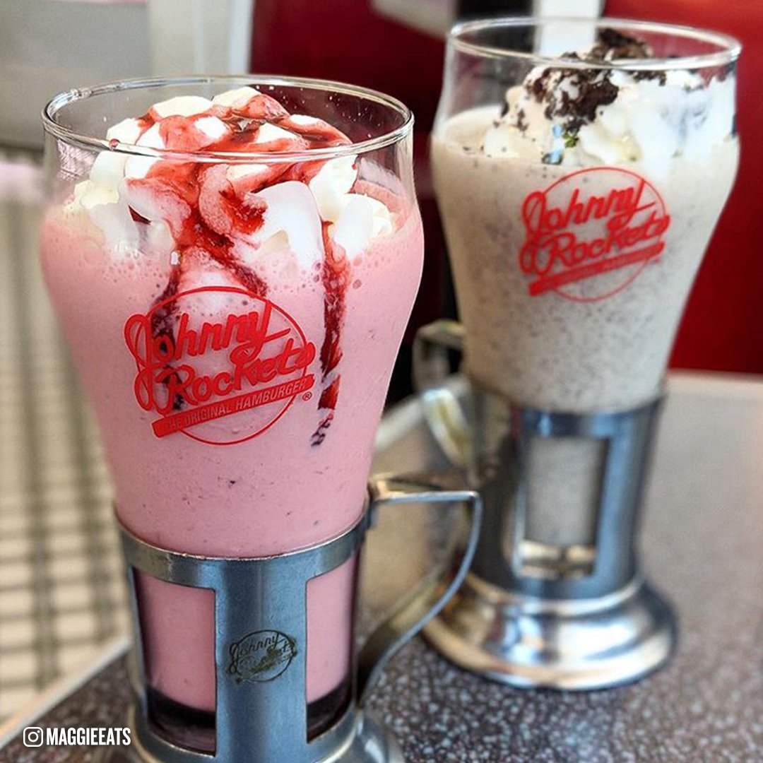JohnnyRockets's tweet image. Classic Strawberry or OREO® Cookies and Cream? Choose wisely.