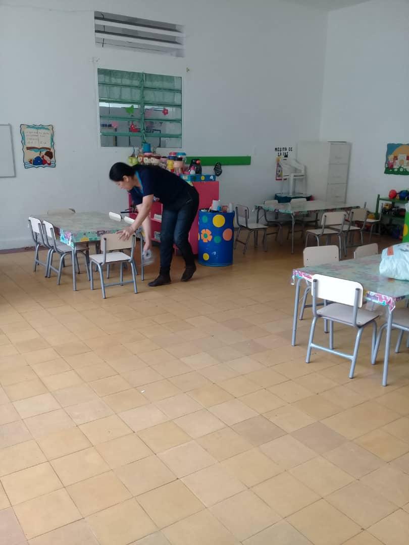 CEIMonsJauregui's tweet photo. Preparando nuestra institución para el inicio a clases #EstaEsMiEscuela #Táchira #Jáuregui #Inicial @charlychaves @ZonaEducTachira @MPPEDUCACION https://t.co/rmuImJwIpE