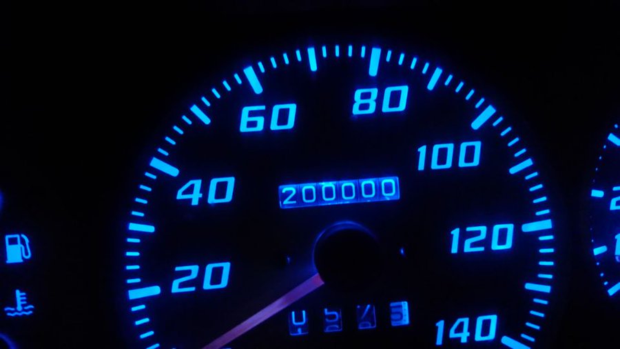 車の寿命は10年10万キロは昔の話 実際いつまで乗れる 投資未経験が始める投資ブログ