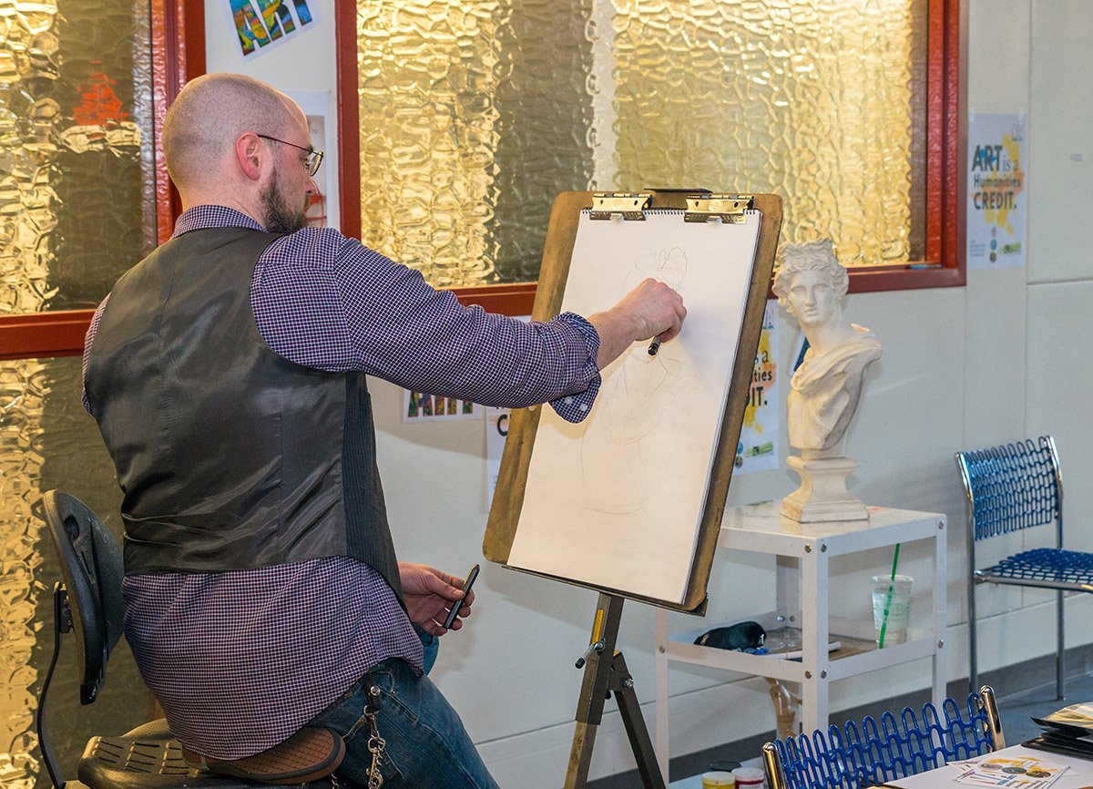 TheLWTech's tweet photo. #LWTech will be holding its first-ever #EmployeeArtExhibit on Monday, September 17! Stop by the pop-up #gallery in the cafeteria between 12:30 p.m. and 3 p.m. on Monday to see staff-created #artwork and let us know what you think! #Art #PopUp #ArtExhibit #Fall4LWTech https://t.co/VviTnzuzOI