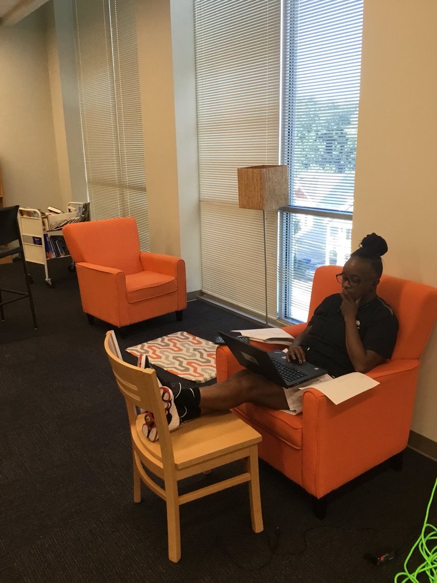 ttanesha74's tweet photo. Interdisciplinary Unit Planning @King_Jaguars @Enrichus @pwbrownKMS @LaBankston @DrEmilyAMassey @CarstarphenMJ 😁#IBready@ https://t.co/BQ5xspRdZD
