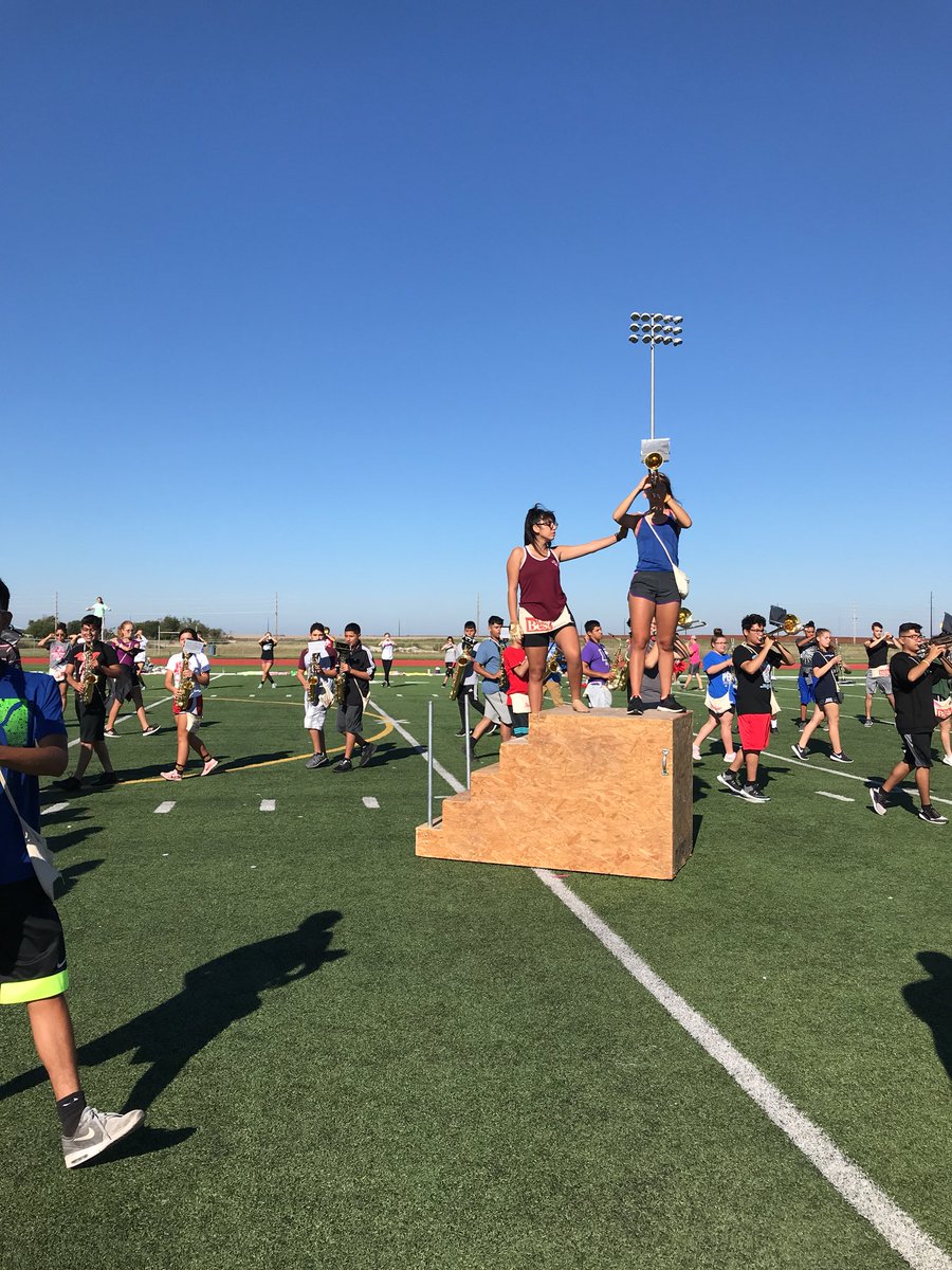 prideswkansas's tweet photo. The Pride out on a Saturday morning after a Demon win last night learning drill. #thisisme #ridiculous2 #thepride #workinghard #marchindband https://t.co/hATq4V30LA