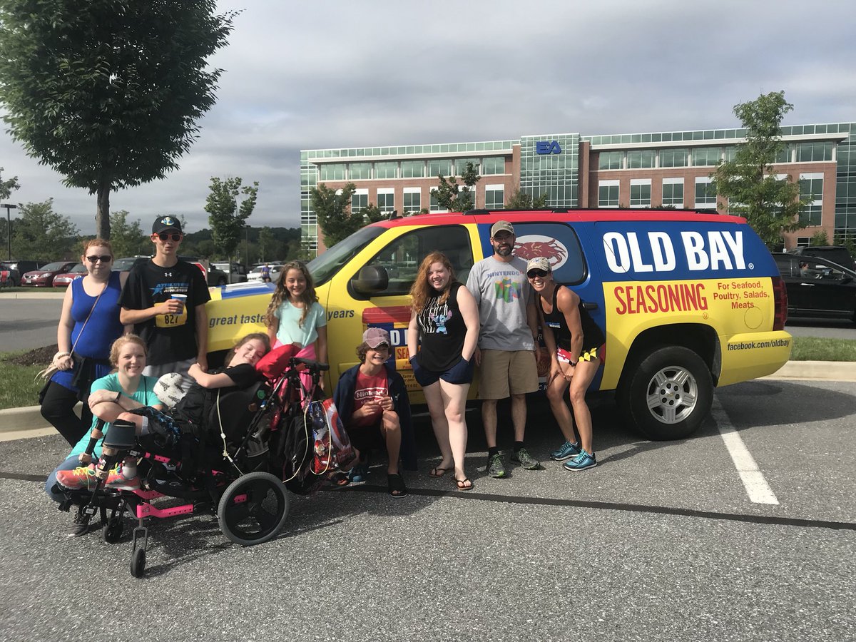 MotherBrain1921's tweet photo. Blessed to be able to run with Bob and my goddaughter this morning as #teamsarah in the Old Bay 5k!! Yes, @Duke0619 found the need to photo bomb 🙄 #togetherwefinish https://t.co/FQt5lQh8xJ