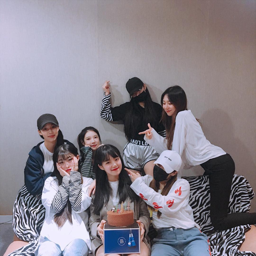 yusuapics's tweet photo. i love these girls,, they deserve so much, i hope to see you all on your debut stage soon 😭

— 180913 © sua’s instagram

⤷ ꒰ #oahsis #오아시스 #seeart #씨앗 #유수아 ꒱ https://t.co/gy6SnnPpXS