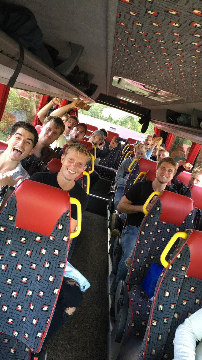 Kaffe-kaka första raka! Seger mot Lilla Edet away 1-0. P-face målar! #ettrödtjutshjärta #vävss #Rocky