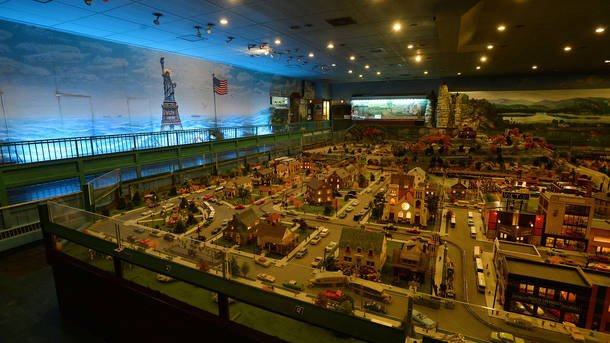 Roadside America: A Miniature Village on Display, Roadside America - Shartlesville, PA, From $4.00 ow.ly/UfBO30lPGFr