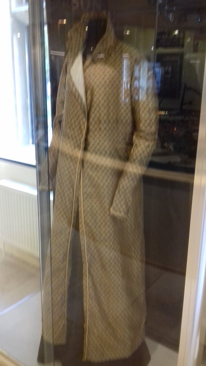 Massive respect to Hilary Davidson <a href="/FourRedShoes/">.</a> for hre researches on Jane Austen's pelisse, which was so helpful when planning my talk today for <a href="/WinchesterHods/">Winchester Heritage Open Days</a> .  Also beautifully displayed at the City Museum by <a href="/HantsCulture/">Hampshire Cultural Trust</a> .  The county is so lucky to own this iconic item.