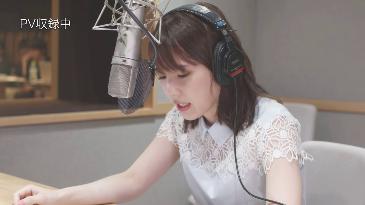 ヘッドホン女子 ヘッドホン女子