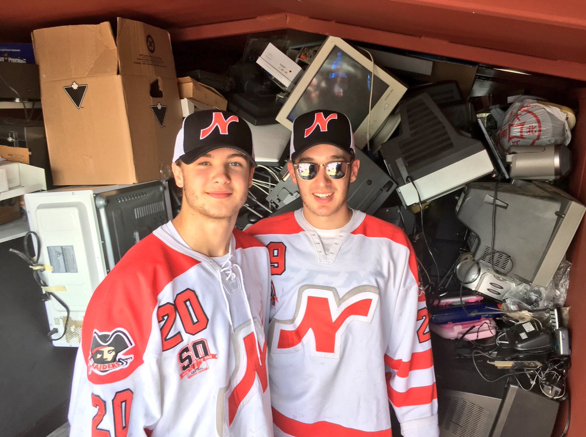 HAPPENING NOW - Get rid of your old e-waste and clothes + help your Nepean Raiders Jr. A players raise funds for local hospice. And yes, you can meet Philly’s own @JMilesy13 (left) until 3 pm @kellyrossyig!! #ottcity #OttawaRising #Sens #RNation #Barrhaven #Flyers