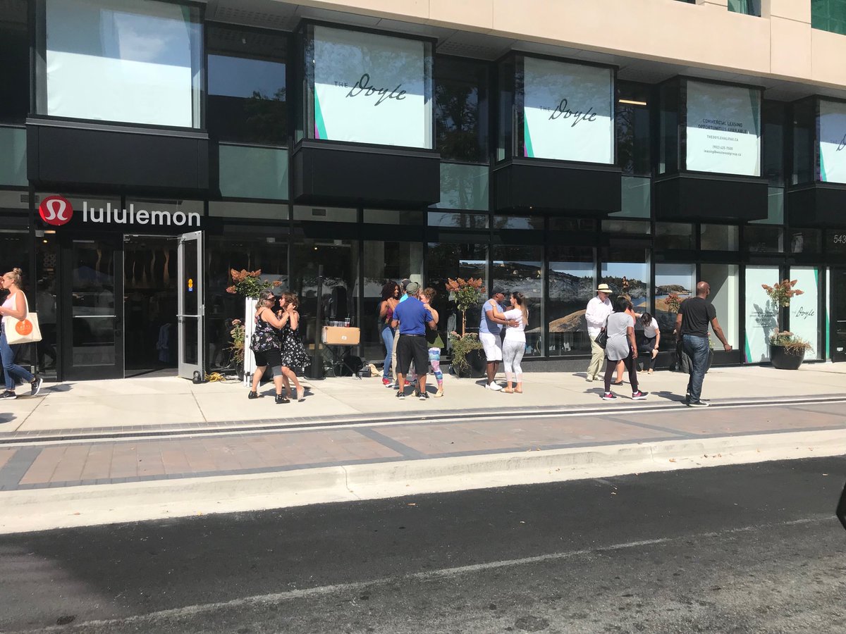 lululemon spring garden hours