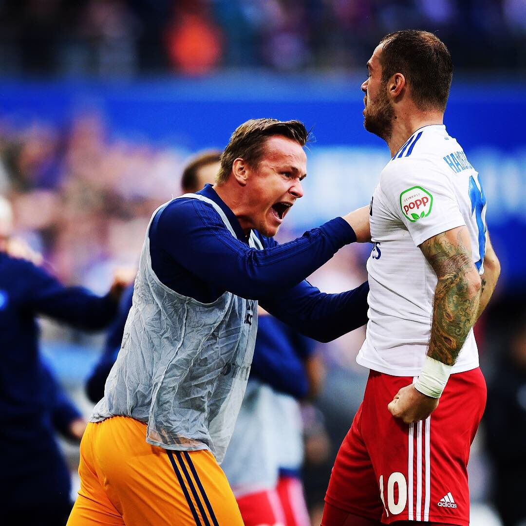 Ein Team, ein Ziel ⚽️❤️...