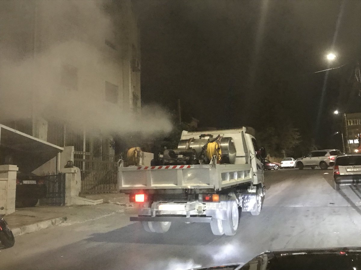 This can’t be healthy <a href="/GAMtweets/">أمانة عمّان الكُبرى Amman Municipality</a> what’s the substance used??
#Amman #BeAmman