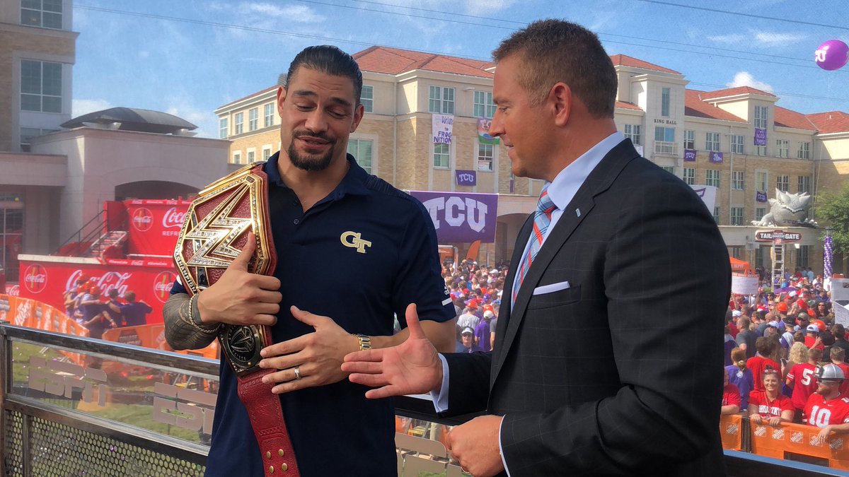 WWERomanReigns's tweet image. I don’t pick favorites, I pick winners.
Thanks for having me, @espn @CollegeGameDay!