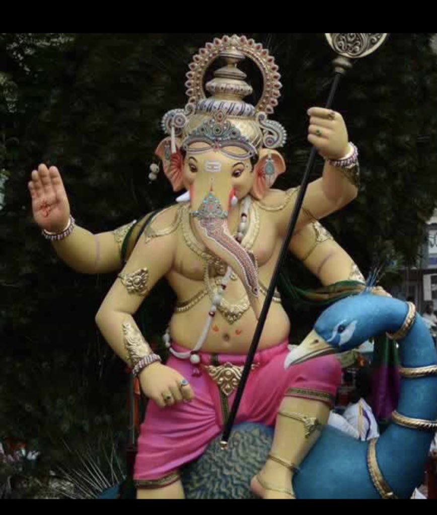Vikata Avatar of Shri Ganesha is an unusual form, peacock is his mount.He incarnated to overpower Kama, the lord of lust. #GaneshChaturthi #BlessedToBeHindu