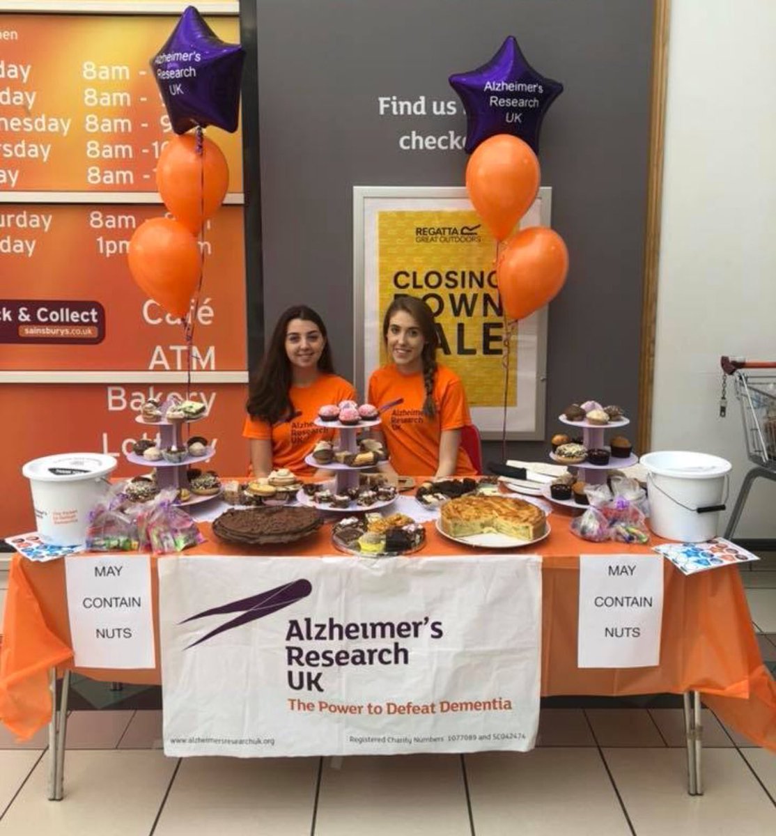 Another £650 raised for @ARUKnews by Team TPS Craigavon 💪🏼 a huge thank you to everyone who donated and provided buns for our Bake sale @RushmereSC #AlzheimersresearchUK
@TPSPeople 
@ThePerfumeShop
