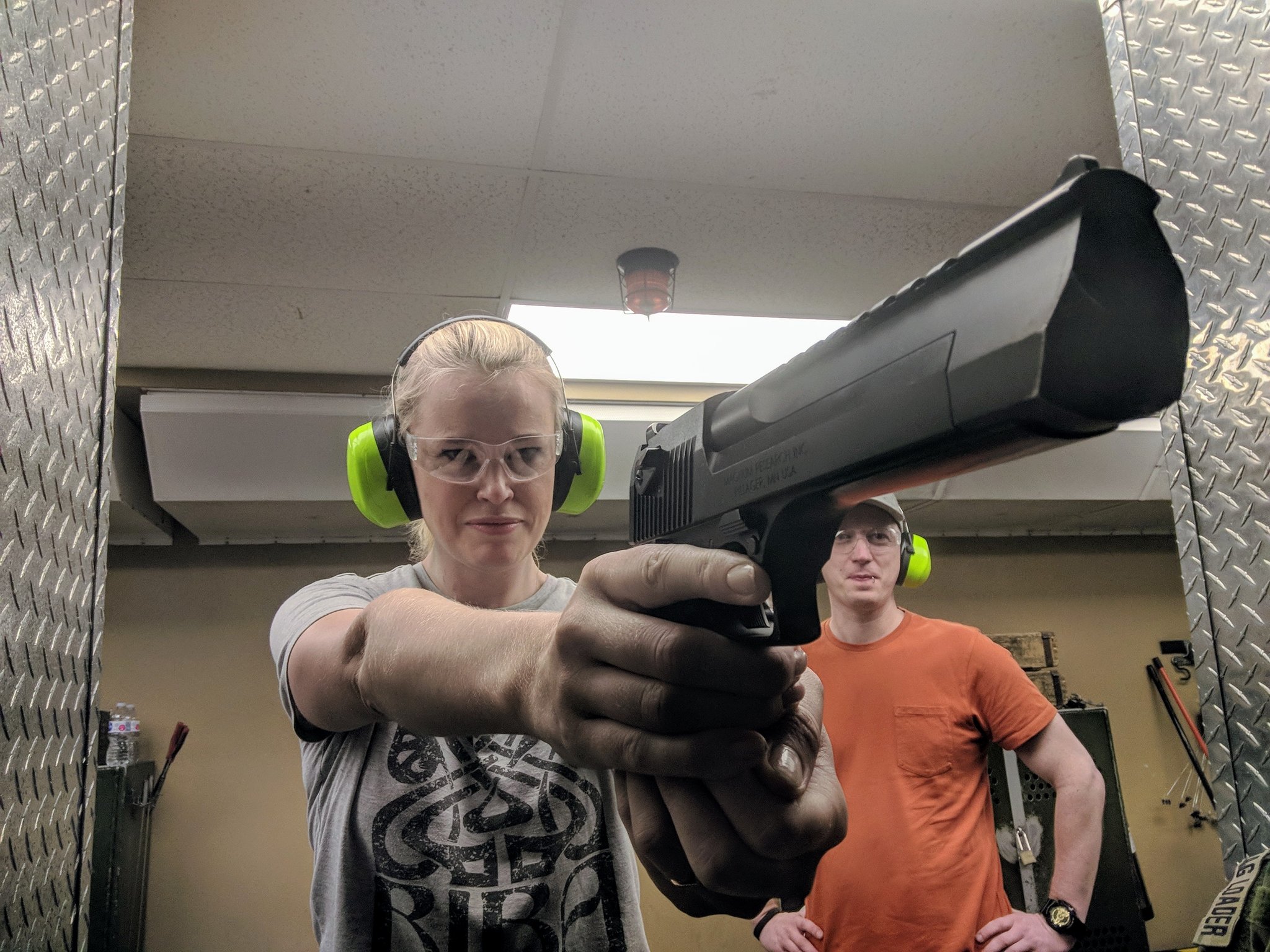 Jess Na Twitteru The Fact Is That I Ve Got Desert Eagle 50 Down The Side Of Mine But This Gun Didn T Like Me Got A Nice Bullet Case Burn From It Bullettoothbarker Jess Na Twitteru The Fact Is That I Ve Got Desert Eagle 50 Down The Side Of Mine But This Gun Didn T Like Me Got A Nice Bullet Case Burn From It Bullettoothbarker