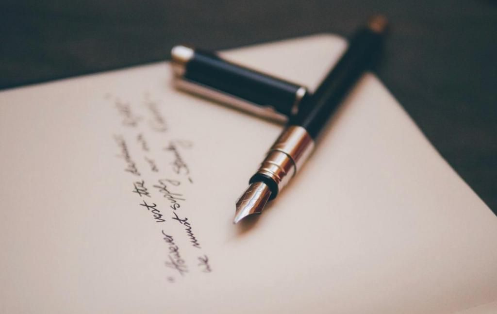 HighwaterMag's tweet photo. Want to know where the experienced writers find the better-paid gigs? All is revealed here.  https://t.co/vfDfSuUGgV #freelancing https://t.co/WPkGIoYq3n