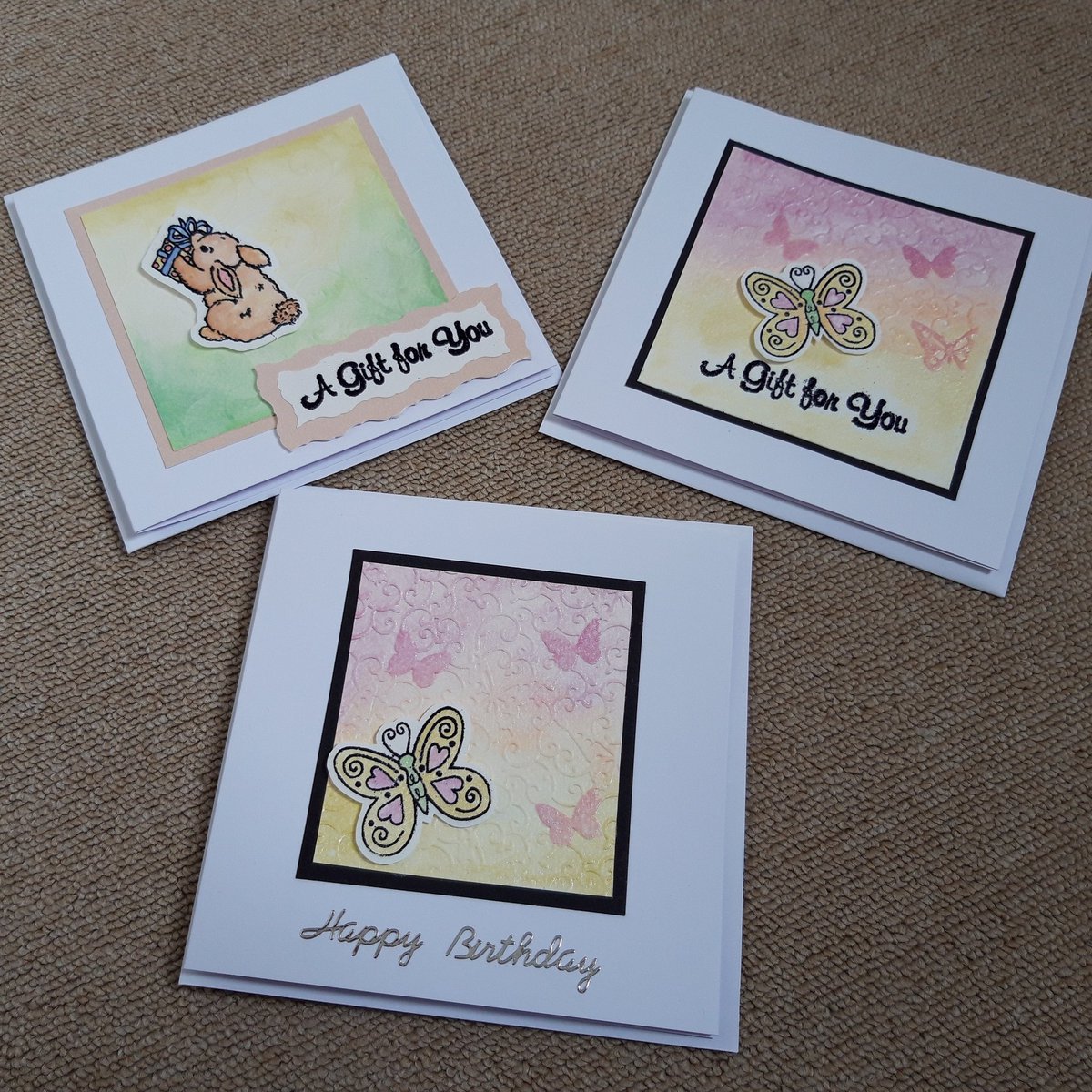 shiningbright85's tweet photo. Handmade embossed cards.. #handmade #HandmadeHour #artist #artistic #crafter #embossedcards #agiftforyou #Butterflies #SmallBusiness #smallbiz #colourful @Hobbycraft #hobbycraftembossingfolder https://t.co/G7ep8sbJRU