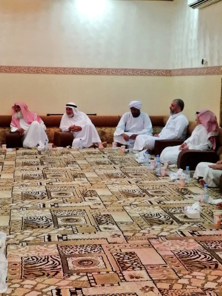 Awqaf_Olayan's tweet photo. اليوم السبت ٥-١-١٤٤٠ه‍ـ 
مجلس أهل الحي بـ #جامع_عليان_العمر بـ #نجران بعد صلاة المغرب
(شهر الله المحرم وعاشوراء) https://t.co/3wvYRhWGbb