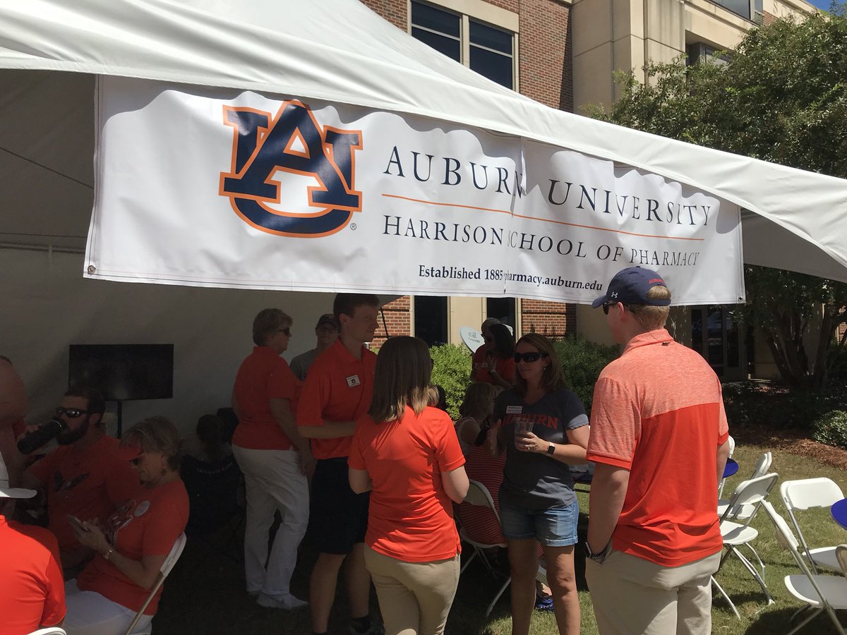 auhcop's tweet photo. Thanks so much to @CVSHealth for sponsoring today’s @AuburnFootball Tailgate! #WarEagle https://t.co/N22b2YGmF7
