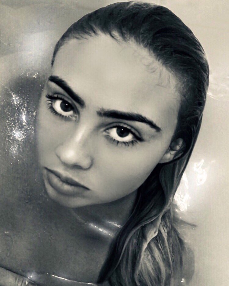 Lily Lowe on Twitter: " ️FAKE STUFF ️21st September It’s been a dream of mine forever to write