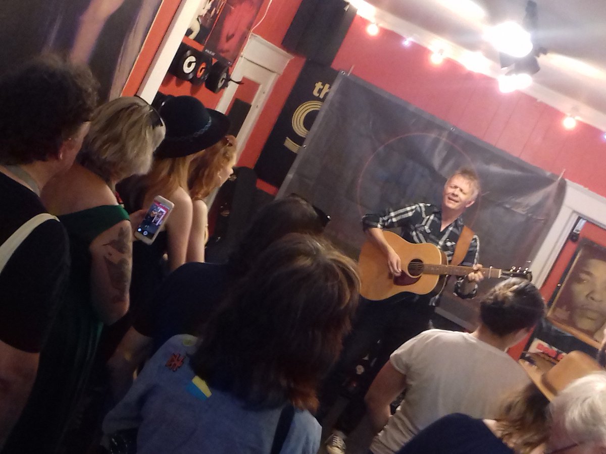 GlastoPhot0's tweet photo. @jamiefreeman is happening @TheGroove @AmericanaFest #JustFab overheard someone saying "don't get more English than that" #livemusic #lovedit @TheAMAUK #BootlegBBQ #BritishUnderground (@twosugarbaby @WorryDolls) https://t.co/27zmeQoedz