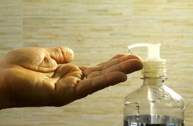 EMC_NY's tweet photo. Hey all!  Handwashing – The Gold Standard of Illness Prevention. Read more: https://t.co/oB4ZSzb4lh https://t.co/LgDS1crrwq