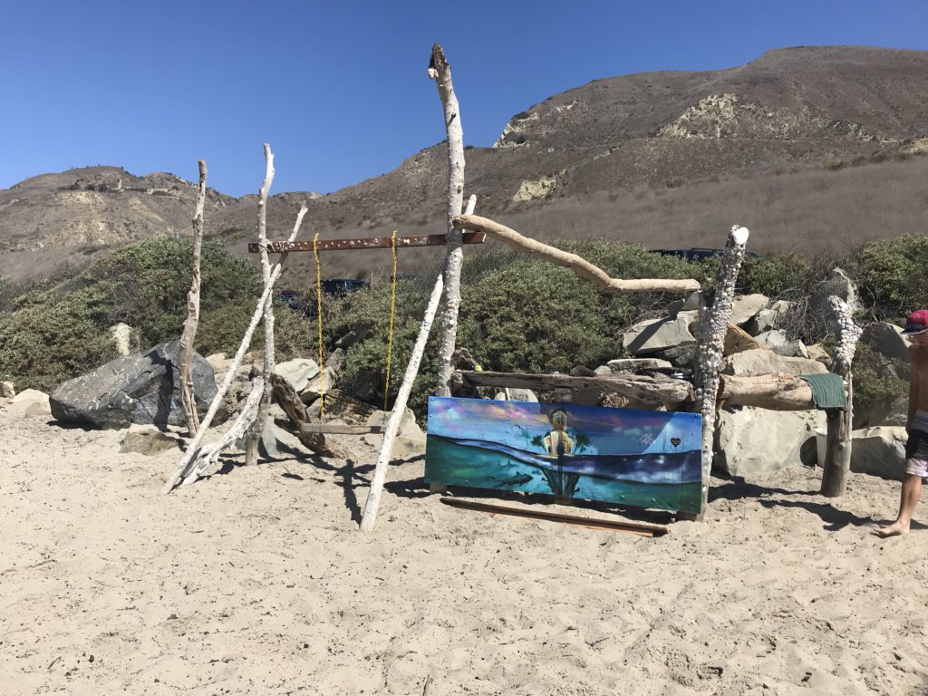 britbritboom's tweet photo. Someone built a functional beach bar/swing near my old neighborhood on the beach 

THIS IS AMAZING WHAT!

The sand shells are glued to the logs!!

#solimarbeach #beachlife https://t.co/0zndRBtYU3
