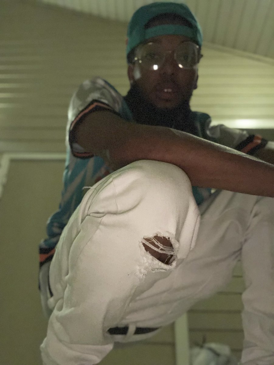 PrinceDugan's tweet photo. “I’m lit, but they say issa phase. I’m sorry, I’m stuck in my ways”
#4ThaRecord #BackInMyBag #BIMB #MOODRed #YouKnowIMadeThaBeat #BRRL #LINKinBIO https://t.co/xA1FP7XT7q