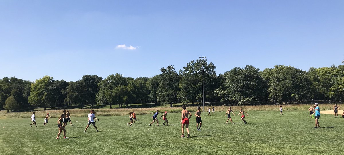 RunYHS's tweet photo. The tradition continues. Yorkville vs Minooka ultimate frisbee https://t.co/ztWQ5pLaBA