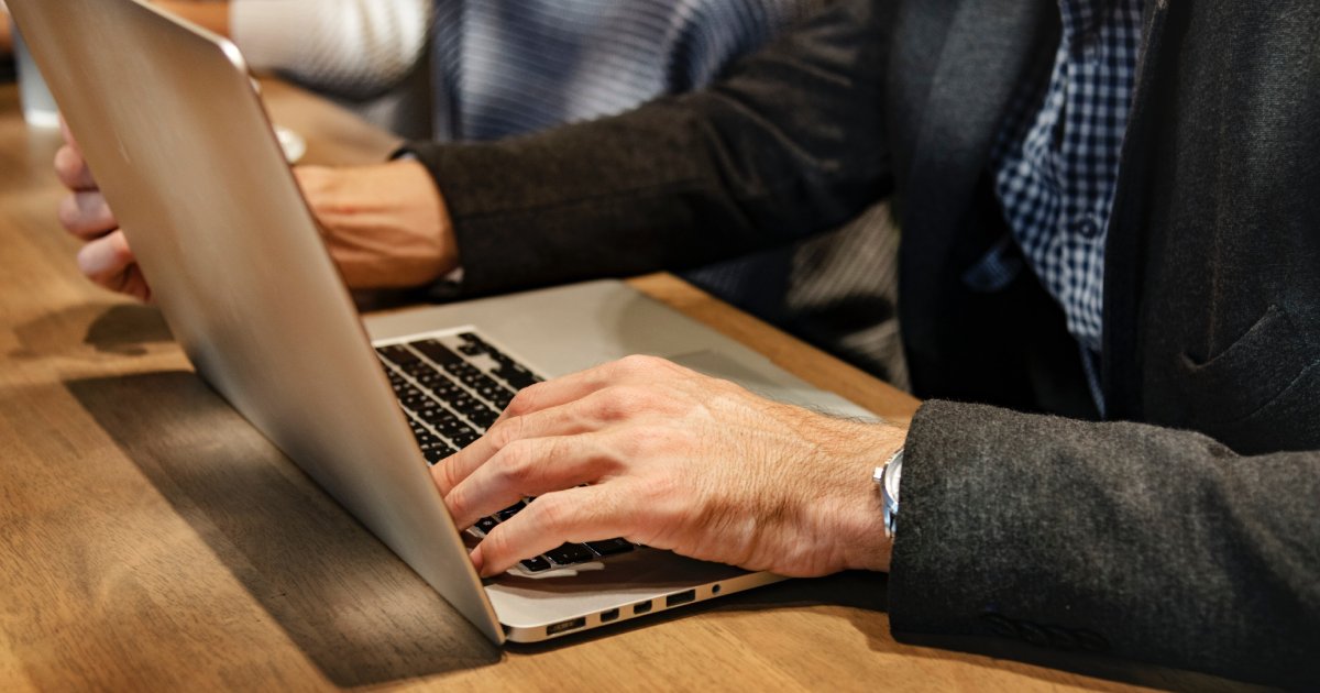 Have you heard about the technology products, services and digital solutions that can help you live well with #dementia? We're holding our Confident Conversations About Technology event for #carers in Glasgow next month. Find out more: ow.ly/RAgX30lP9sd <a href="/AlzScotDigital/">Alzheimer Scotland Digital</a>
