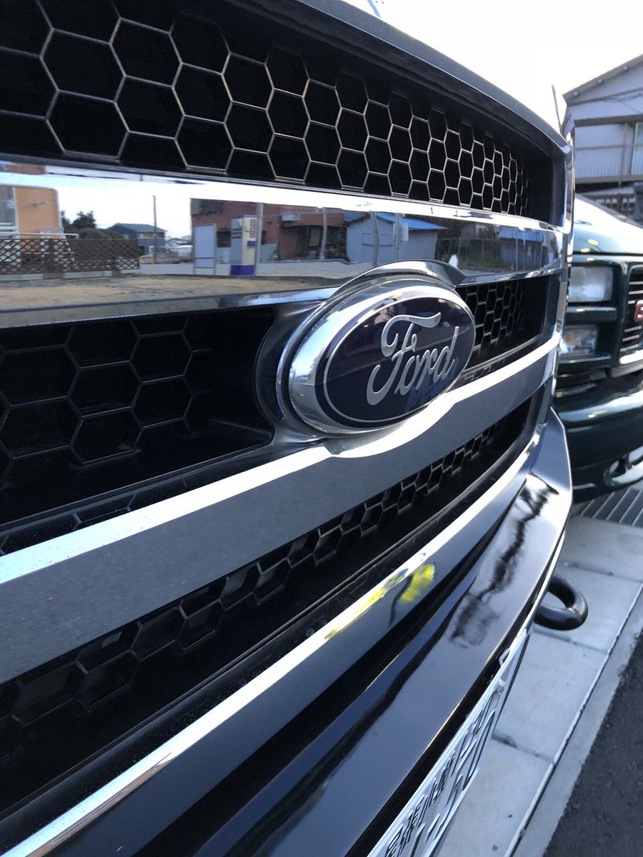 ken_no2's tweet photo. Ford
エクスカージョン リミテッド

売りに出します！
詳細はDMでお願いします！

値段はだいたい180〜200万
値下げ交渉有り！

お願いします！

#拡散希望 #アメ車 #格安 https://t.co/HdzHtCXY4W