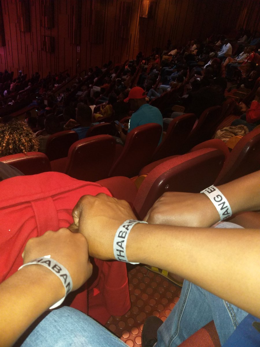 happiyonce's tweet photo. #ERComedyWhatWhat #ERPower #ERLove https://t.co/L4ZtJB3omq