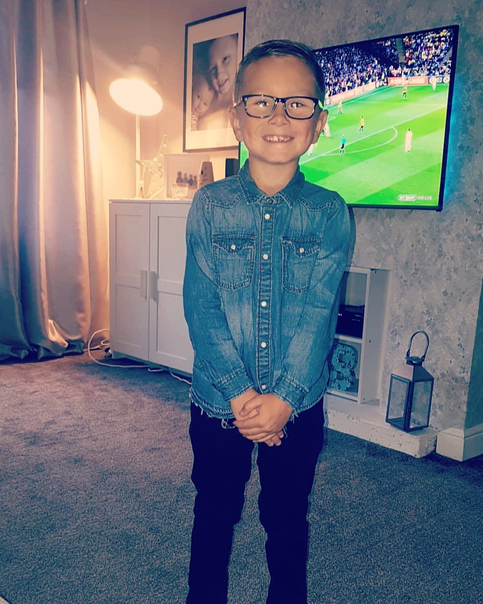 monkey2712's tweet image. This boy xx