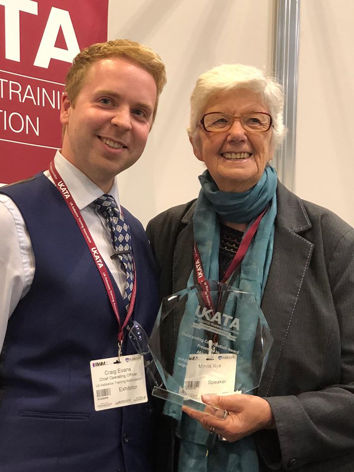 Grandmamavis's tweet photo. https://t.co/XVVIdD1ocl…/a-diary-of-a-mesowarrio…/
A Diary Of A Mesowarrior Living With #Mesothelioma #asbestos #Contam2018 — The Contamination Expo, UKATA Award to me, Leigh Days Event at the Shard https://t.co/gUYy3KjhjP