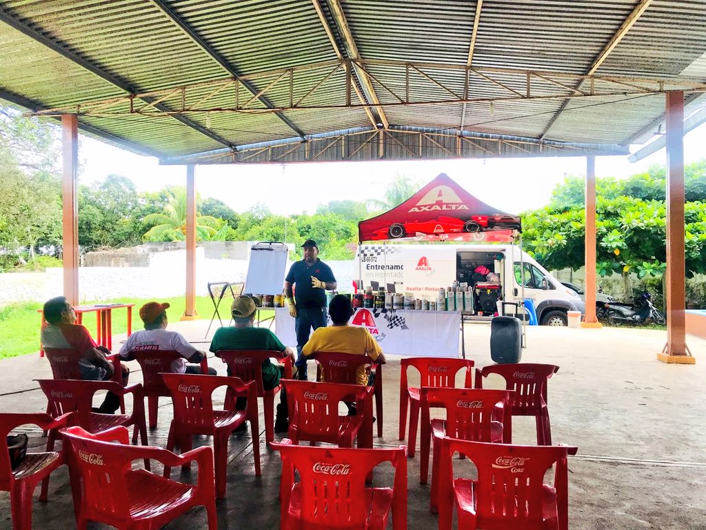 AxaltaLATAM's tweet photo. #FelizSábado de #AxaltaEnTour por Yucatán...seguimos capacitando sobre #RepintadoAutomotriz en todo México 🇲🇽 https://t.co/wic0dlIKzK