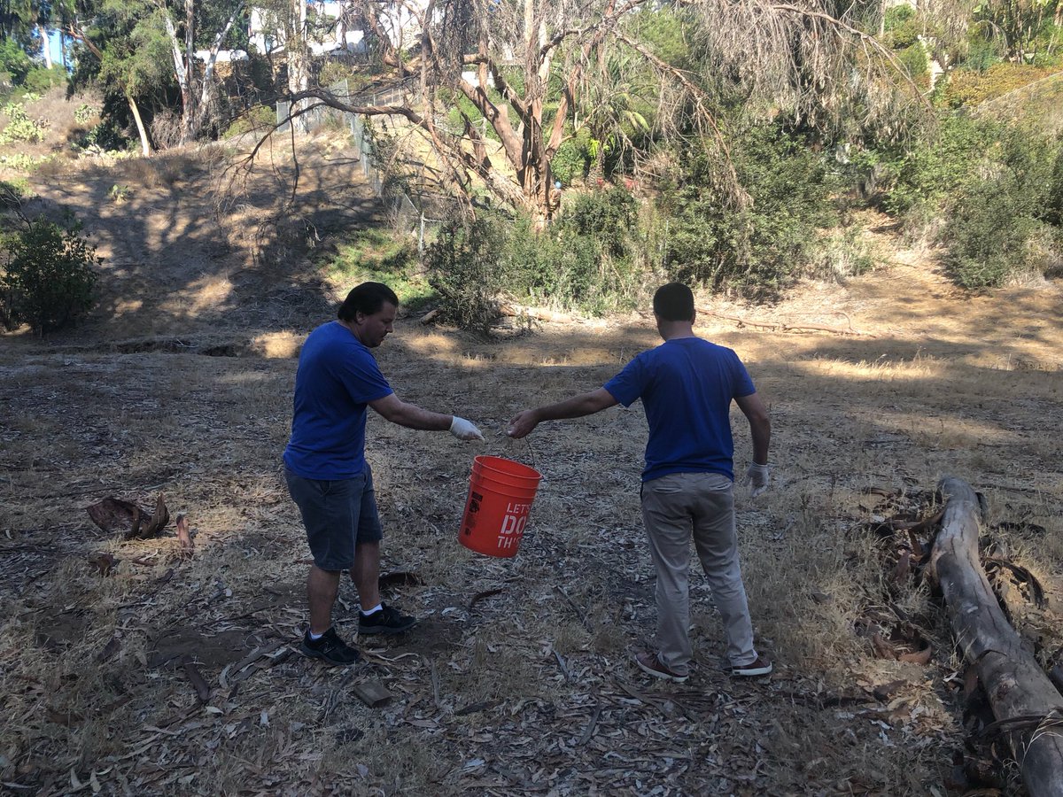 ChrisWardCA's tweet photo. Great turnout this morning at #MapleCanyon for #creektobay clean up with @iloveacleansd and @ReconEnv. https://t.co/FqS6VKvFZi