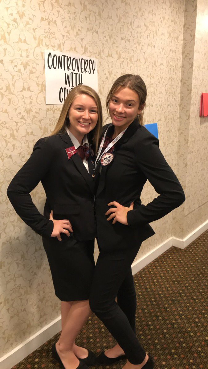 HosaCt's tweet photo. Your 2018-19 President and Historian are at WLA!!!! https://t.co/gLbkaie2rh