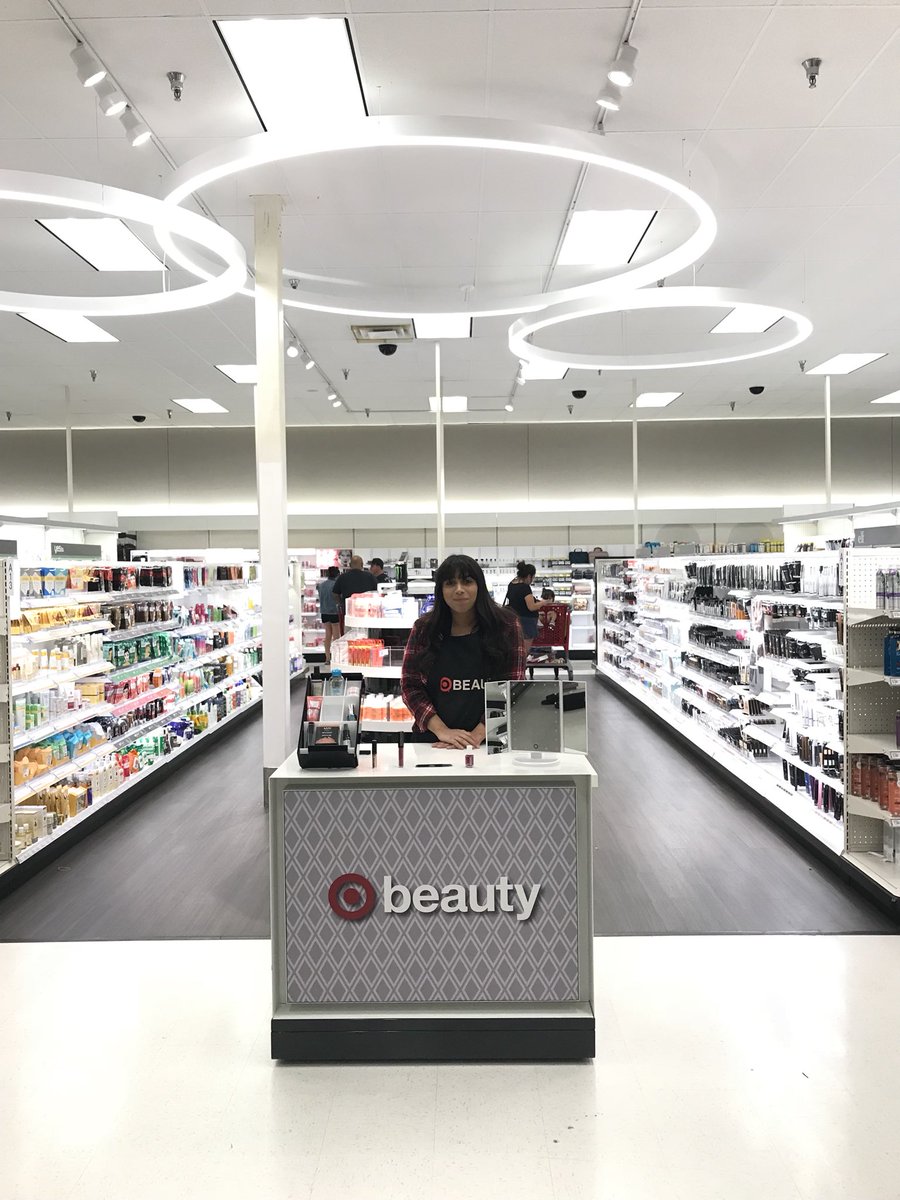 Newness is all over #T614! New beauty cart and beauty blowout! We are ready to give our guest an amazing new experience! <a href="/salamlazkani/">salamlazkani</a> <a href="/Bradvml2715/">Bradley Cowan</a> <a href="/YeseniaTARGET/">Yesenia</a>