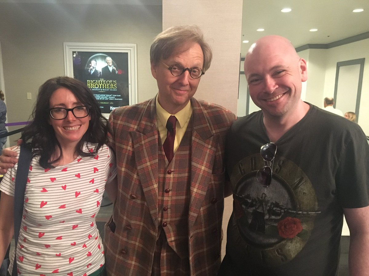 BeccaBiff's tweet image. Thankyou @MacKingShow The newlyweds loved your show @HarrahsVegas...can’t wait to come see you again 😀🥂👰🏻 #VegasWedding #LoveVegas #MacKing #GuineaPigLives