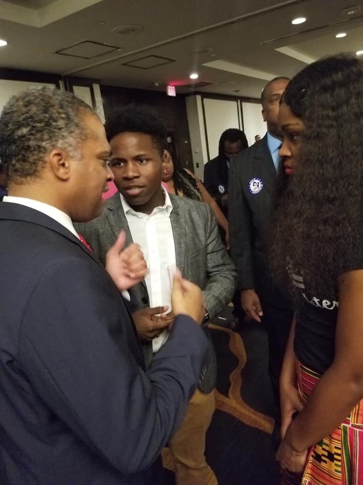DCYouthMayors's tweet photo. DC Youth Mayors celebrate Congressional Black Caucus Weekend at the Annual Legislative Conference. What a honor! #CBCFALC2018 #CBC18 https://t.co/Il25cBrAcQ