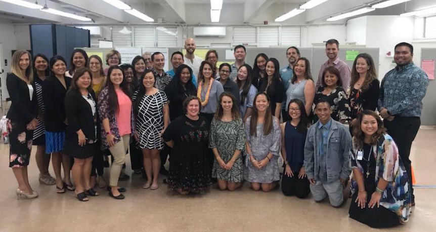 808TFellows's tweet photo. Supt. @HIDOE808_DrK is asking teachers how they want to innovate in their schools. How can you create an innovative school w/ students &amp; community members? The educators in this picture 👇 are doing the work.  We are @HSG_HI.  Join us in the conversation! #HSGHI https://t.co/JD5UdYy7QI