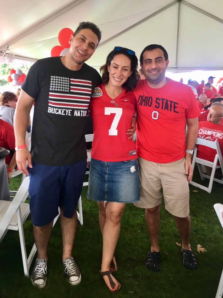 TWholf's tweet photo. O-H!!! @OhioStateFB @Brutus_Buckeye #BuckeyesInTexas #OhioState #OSUvsTCU https://t.co/LaVsnU69G5