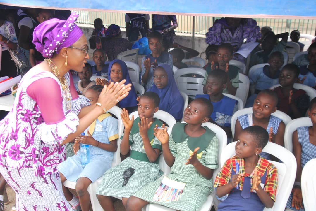 feliciaagubata1's tweet photo. Invent It, Build It Programme held today at St. Peter Claver Nursery & Primary school Oke Itesi Isale Ake Abeokuta, Ogun State , South West Nigeria. #APWEN/ NNPCTouchingLives. #STEM4Girls. #InventItBuildIt. #WomenEngineers https://t.co/dePVGJXDzo