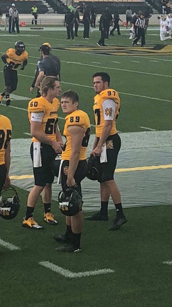 Staceyposey3's tweet photo. KSU #97 ❤️proud mama https://t.co/YNRHbx8k9A