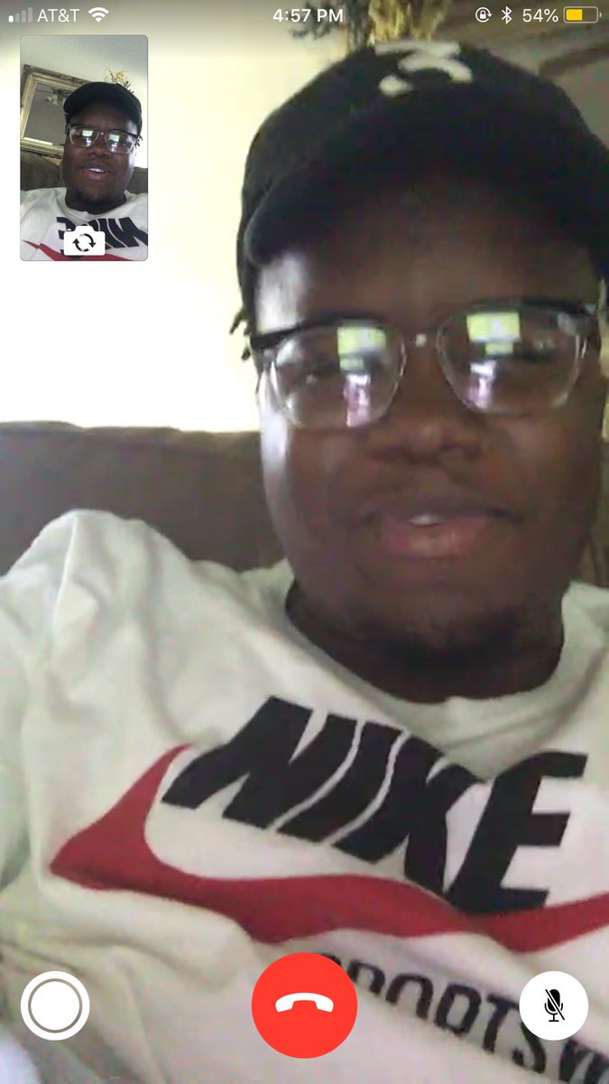 _mobeezy's tweet image. The level of bored I be on...