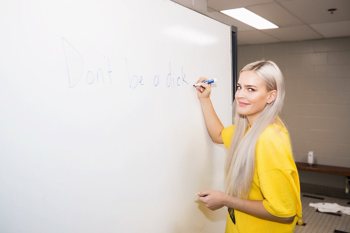 AnneMarie's tweet photo. Life lessons with Anne-Marie. Part 1. https://t.co/gYZpWZeI5x
